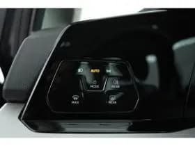 Volkswagen Golf thumbnail 42