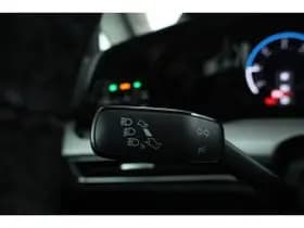 Volkswagen Golf thumbnail 46