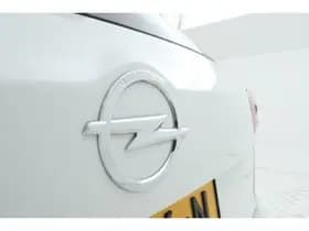 Opel Insignia thumbnail 44