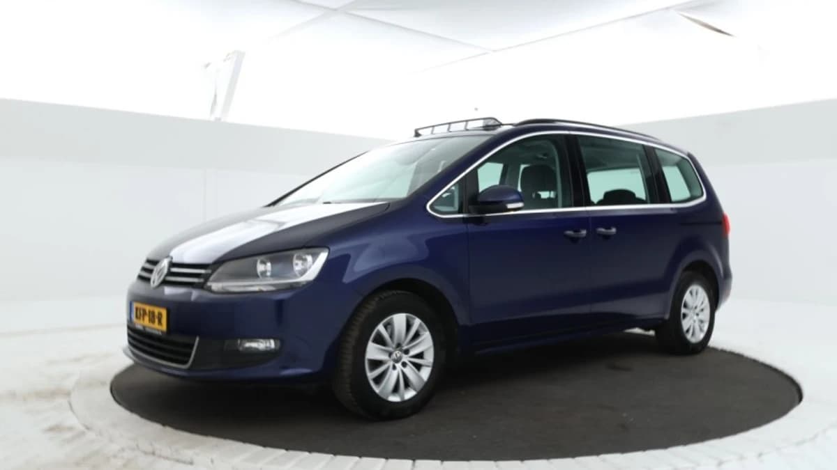 Volkswagen Sharan — foto 1