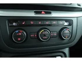 Volkswagen Sharan thumbnail 63