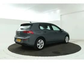 Volkswagen Golf thumbnail 2