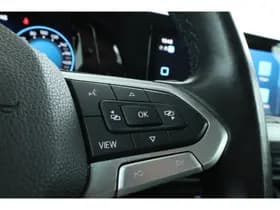 Volkswagen Golf thumbnail 17