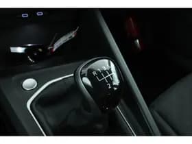 Volkswagen Golf thumbnail 30
