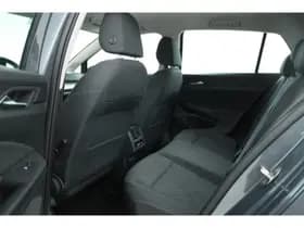 Volkswagen Golf thumbnail 33
