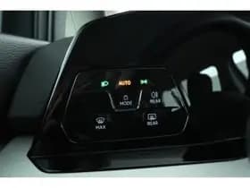Volkswagen Golf thumbnail 47