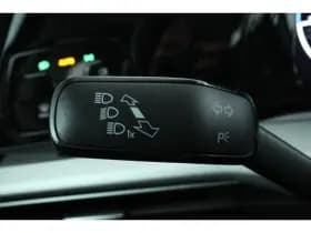 Volkswagen Golf thumbnail 51