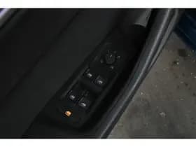 Volkswagen Passat thumbnail 11