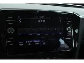 Volkswagen Passat thumbnail 22