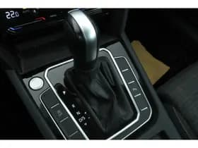 Volkswagen Passat thumbnail 31
