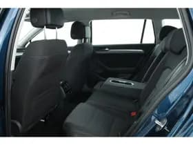 Volkswagen Passat thumbnail 37