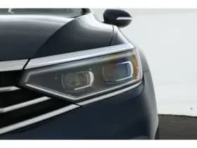 Volkswagen Passat thumbnail 43