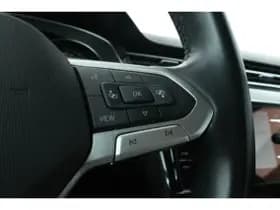 Volkswagen Passat thumbnail 56