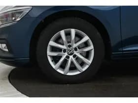Volkswagen Passat thumbnail 7