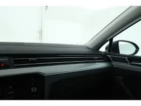 Volkswagen Passat thumbnail 71