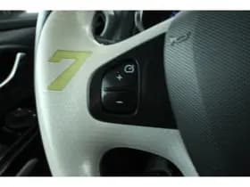 Renault Clio thumbnail 16