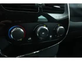 Renault Clio thumbnail 54