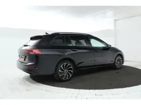 Volkswagen Golf thumbnail 2