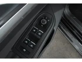 Volkswagen Golf thumbnail 47