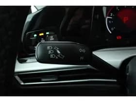 Volkswagen Golf thumbnail 53