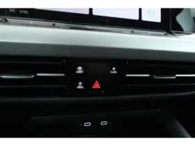Volkswagen Golf thumbnail 60