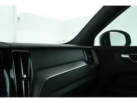 Volvo XC60 thumbnail 28
