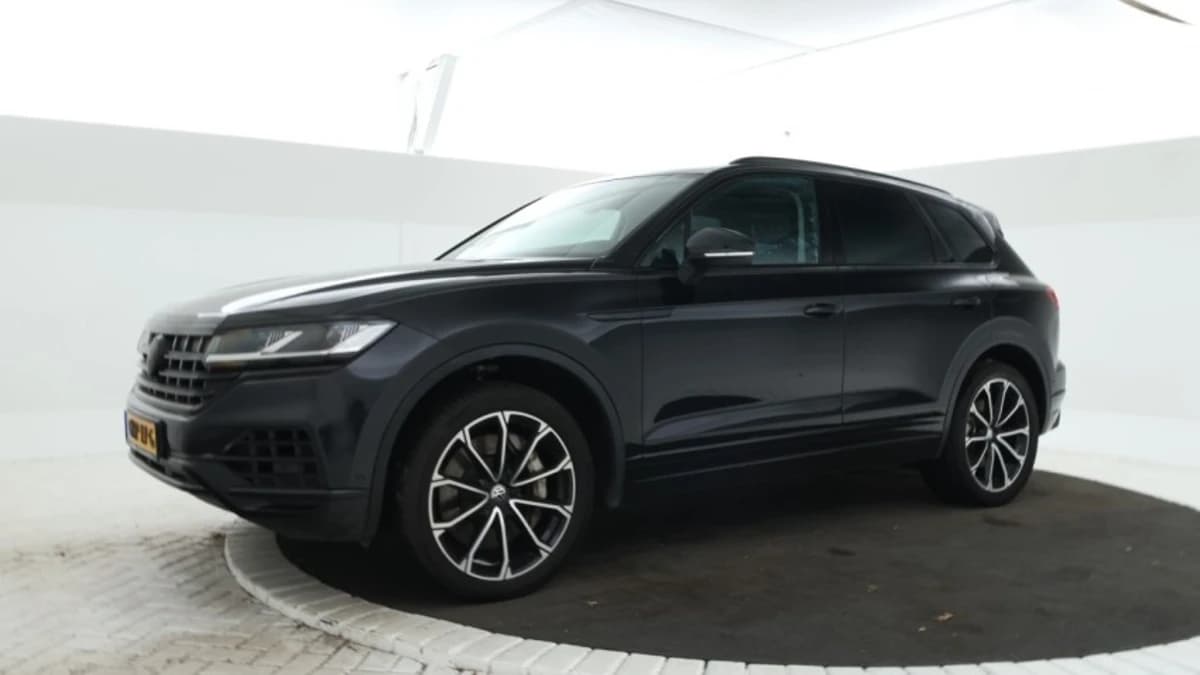 Volkswagen Touareg — foto 1
