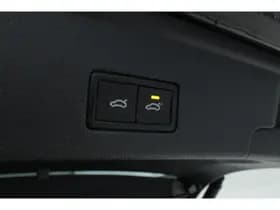 Volkswagen Touareg thumbnail 13