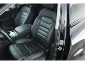 Volkswagen Touareg thumbnail 22