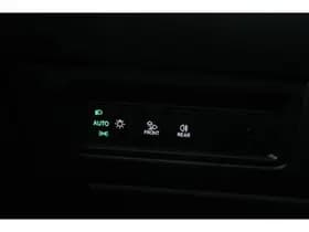 Volkswagen Touareg thumbnail 24