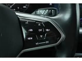 Volkswagen Touareg thumbnail 28