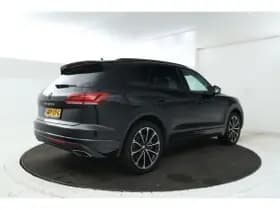 Volkswagen Touareg thumbnail 48