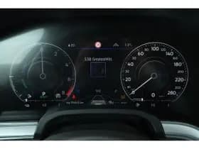 Volkswagen Touareg thumbnail 71