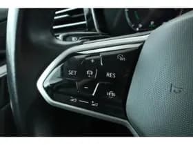 Volkswagen Touareg thumbnail 72