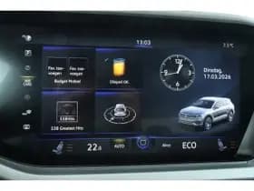 Volkswagen Touareg thumbnail 77