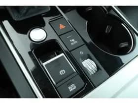 Volkswagen Touareg thumbnail 85