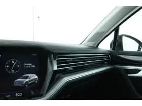 Volkswagen Touareg thumbnail 87