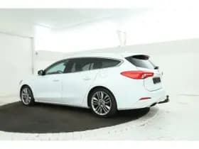 Ford Focus thumbnail 36