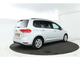 Volkswagen Touran thumbnail 3