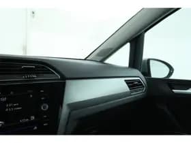 Volkswagen Touran thumbnail 32
