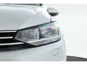 Volkswagen Touran thumbnail 40