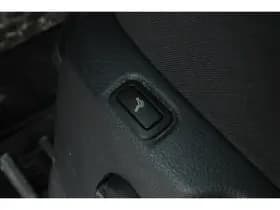 Volkswagen Touran thumbnail 45