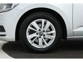 Volkswagen Touran thumbnail 6