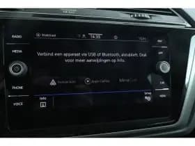 Volkswagen Touran thumbnail 57