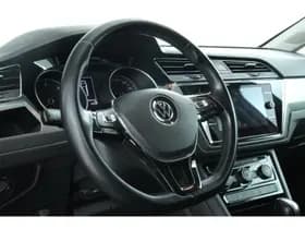 Volkswagen Touran thumbnail 9