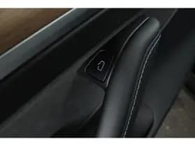 Tesla Model 3 thumbnail 12