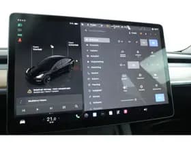 Tesla Model 3 thumbnail 17
