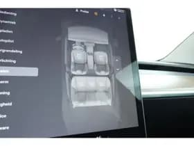 Tesla Model 3 thumbnail 18