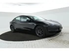 Tesla Model 3 thumbnail 24