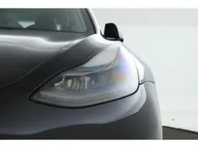 Tesla Model 3 thumbnail 26